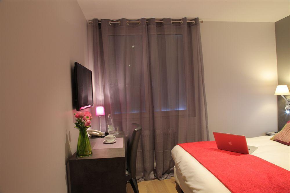 Cozy Hôtel Logis Morlaix Plouigneau Buitenkant foto